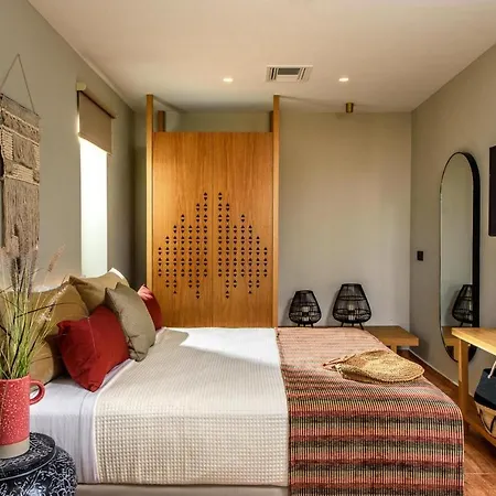 With Private Pool In *
